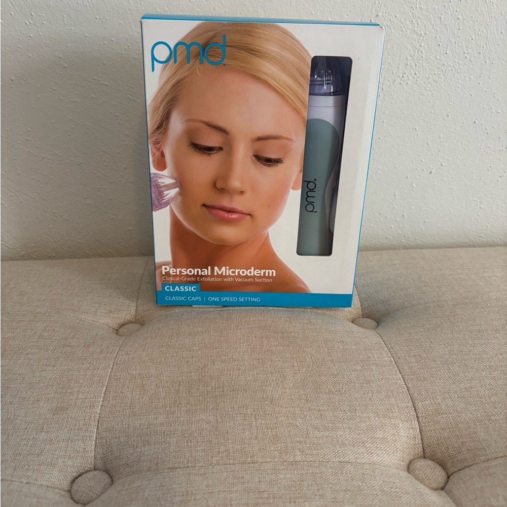 PMD Classic Microderm Device in Blue and White
